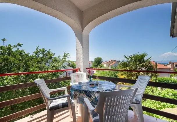 Family Apart Daire, 1 Çift Kişilik Yatak ve Çekyat, Bahçeli (Apartman Brankica 3 Island Krk)