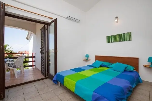 Family Apart Daire, 1 Çift Kişilik Yatak ve Çekyat, Bahçeli (Apartman Brankica 3 Island Krk)