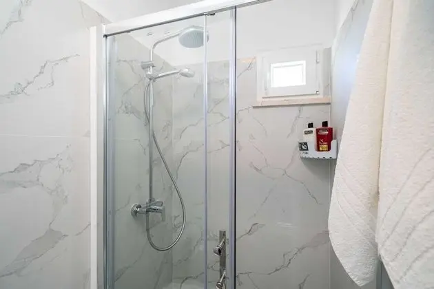 Apart Daire (Three-Bedroom Apartment)