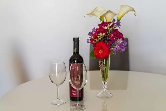 Apart Daire (Three-Bedroom Apartment)