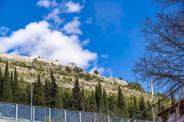 Apart Daire (Three-Bedroom Apartment)