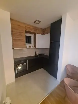 City Tek Büyük Yataklı Oda