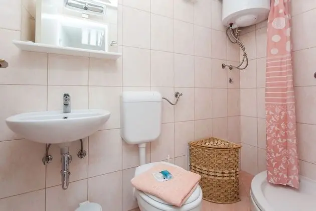 Apart Daire (Two-Bedroom Apartment with Terrace)