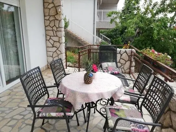 Apart Daire, Deniz Manzaralı (Ani)