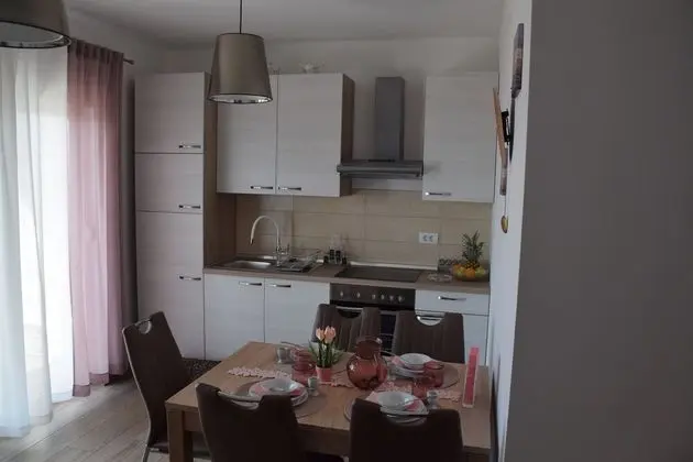 Apart Daire, Deniz Manzaralı (Kate)
