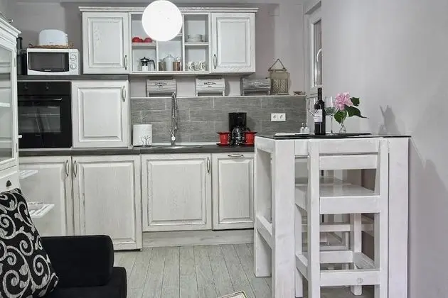 Comfort Apart Daire, Avlu Manzaralı
