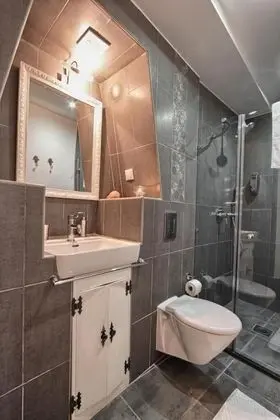 Comfort Apart Daire, Avlu Manzaralı
