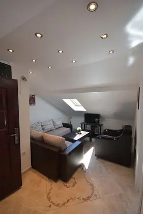 Apart Daire, Deniz Manzaralı (Attic A6      )