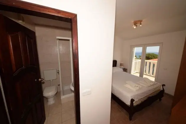 Superior Apart Daire, Deniz Manzaralı