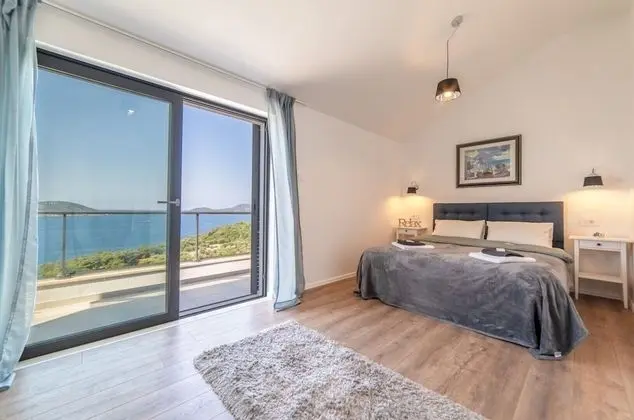 Apart Daire, Deniz Manzaralı (Penthouse)