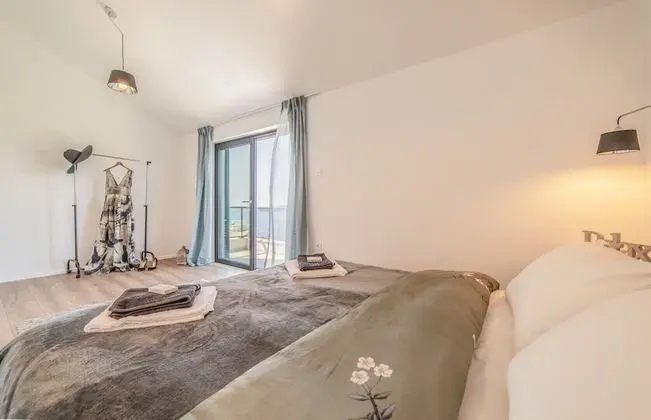 Apart Daire, Deniz Manzaralı (Penthouse)