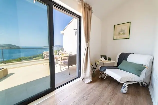 Apart Daire, Deniz Manzaralı (Penthouse)