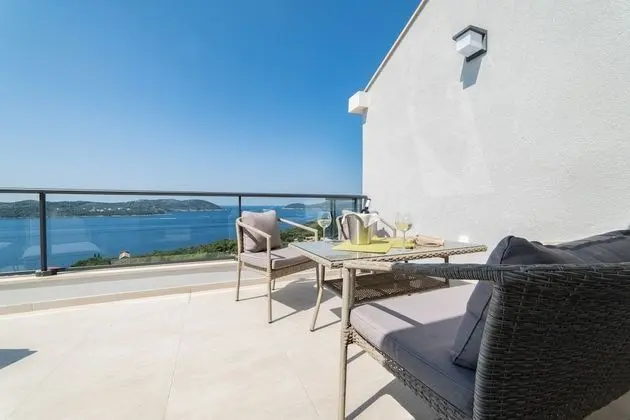 Apart Daire, Deniz Manzaralı (Penthouse)
