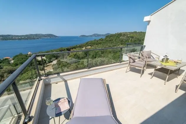 Apart Daire, Deniz Manzaralı (Penthouse)