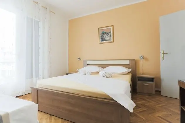 Apart Daire, Bahçe Manzaralı