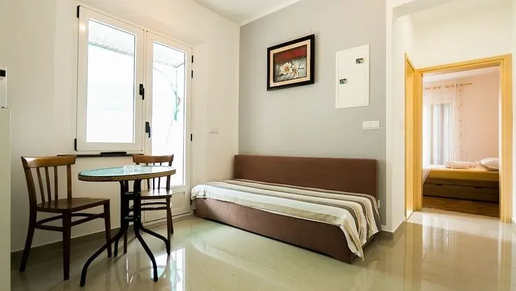 Apart Daire, Bahçe Manzaralı