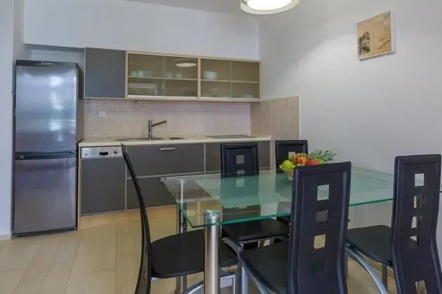 Apartment, 2 Queen Beds, Sea View H2