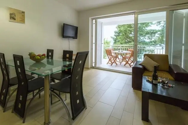 Apartment, 2 Queen Beds, Sea View H2