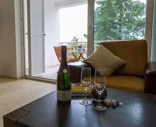 Apartment, 2 Queen Beds, Sea View H2