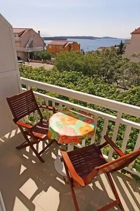 Basic Tek Büyük Yataklı Oda, 1 Yatak Odası, Kısmi Deniz Manzaralı