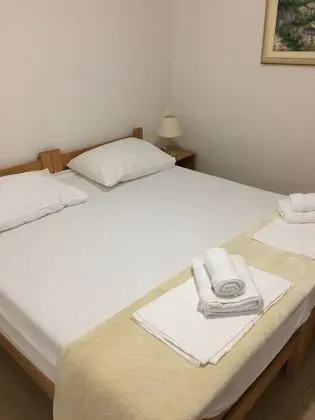 Apart Daire, 1 Tek Kişilik Yatak