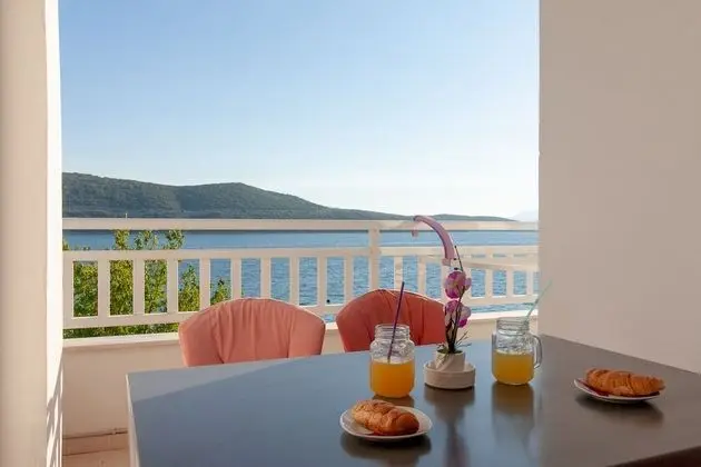 Panoramic Apart Daire, Deniz Manzaralı