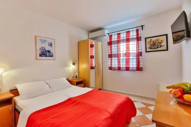 Economy Tek Büyük veya İki Ayrı Yataklı Oda