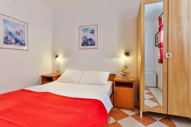 Economy Tek Büyük veya İki Ayrı Yataklı Oda