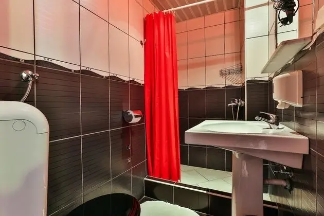 Economy Tek Büyük veya İki Ayrı Yataklı Oda