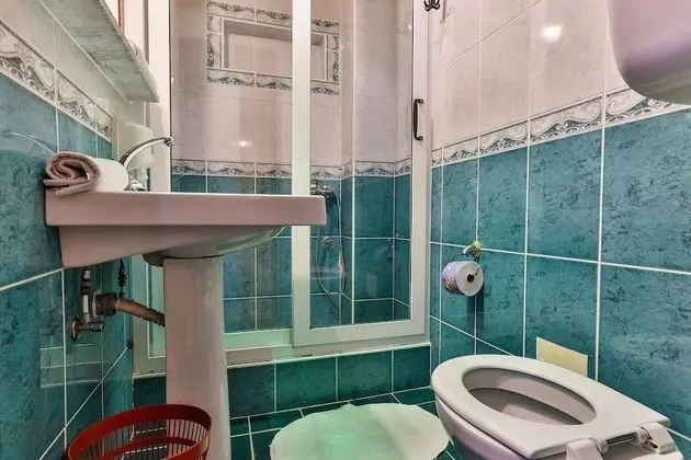 Economy Üç Kişilik Oda