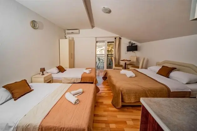 Stüdyo, Plaj Manzaralı