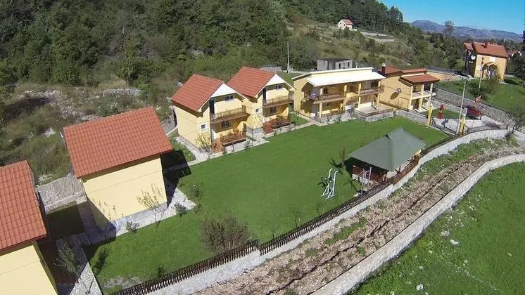 Comfort Apart Daire, Dağ Manzaralı
