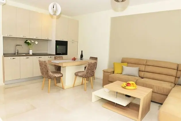 Apart Daire, Deniz Manzaralı