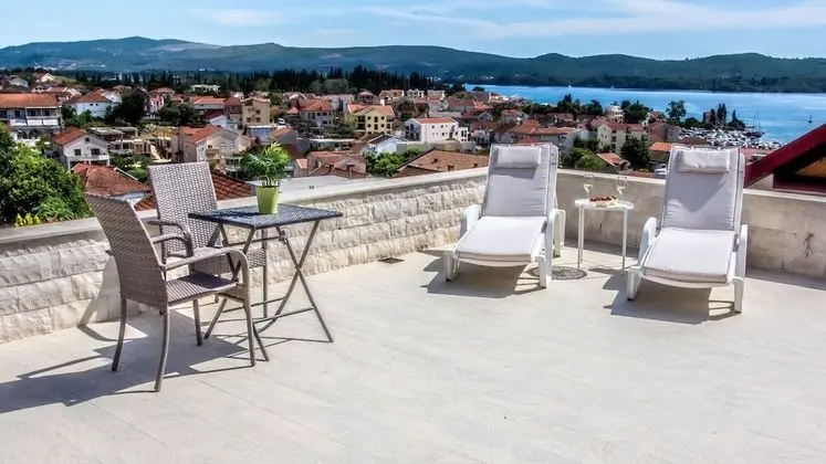 Apart Daire, Deniz Manzaralı
