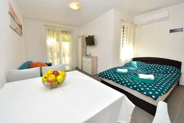 Stüdyo, Bahçe Manzaralı (S2)