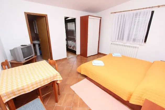 Basic Stüdyo, Balkon