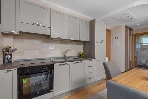 Deluxe Apart Daire