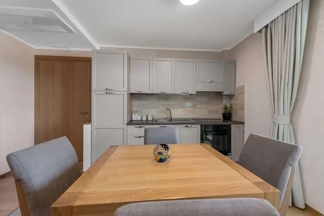 Deluxe Apart Daire
