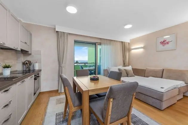 Deluxe Apart Daire
