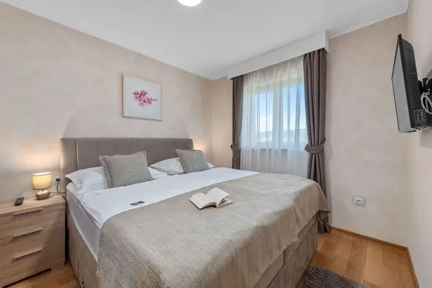 Deluxe Apart Daire