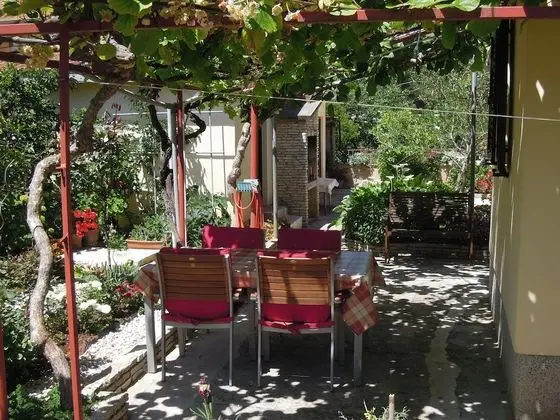 Apart Daire, 2 Yatak Odası, Zemin Kat (A)