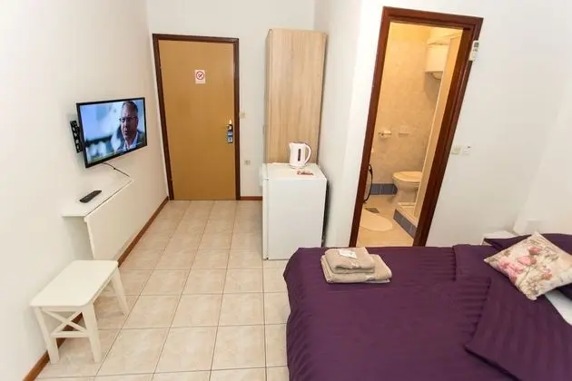 Standard Tek Büyük Yataklı Oda