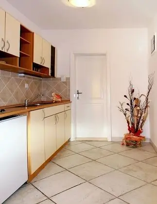 Stüdyo, Teras, Zemin Kat