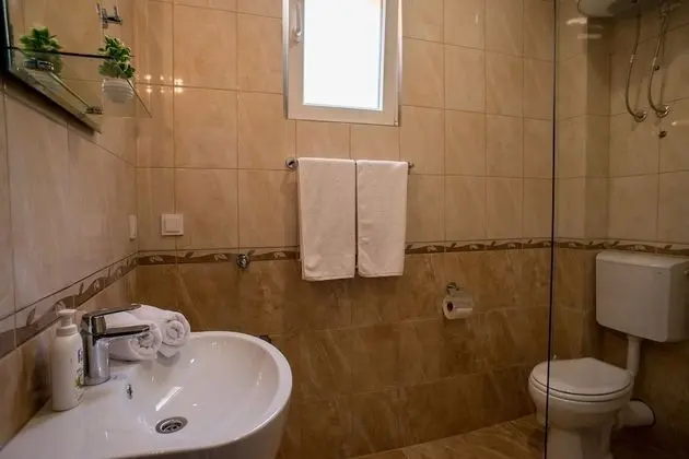 Basic Stüdyo, 1 Büyük (Queen) Boy Yatak, Bahçe Manzaralı