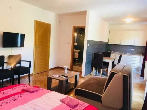 Classic Stüdyo (Tana)