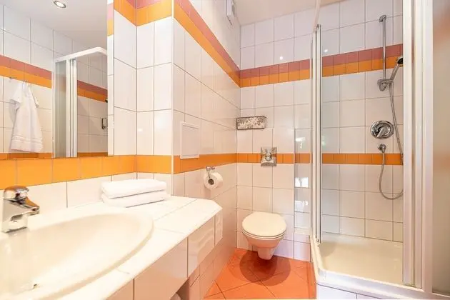 Tek Büyük Yataklı Oda, Balkon