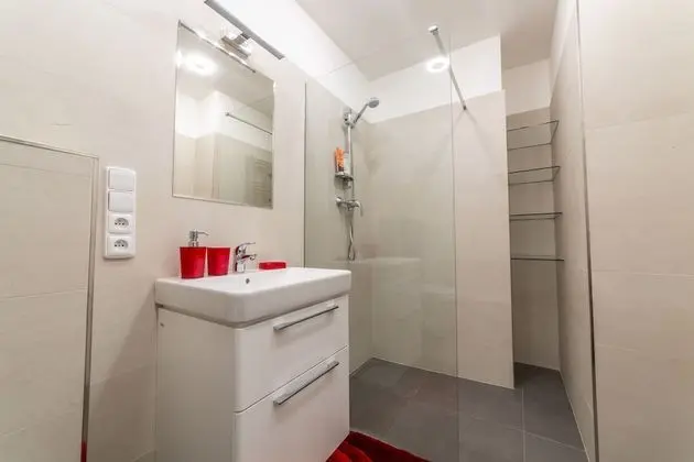 Apartment 3