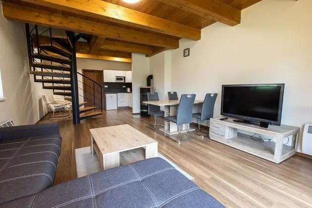 Deluxe Apart Daire, Teras