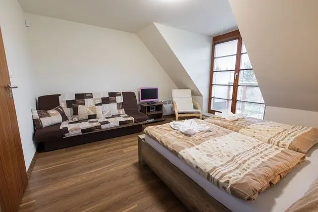 Deluxe Apart Daire, Teras