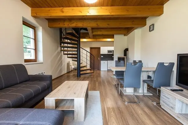 Deluxe Apart Daire, Teras